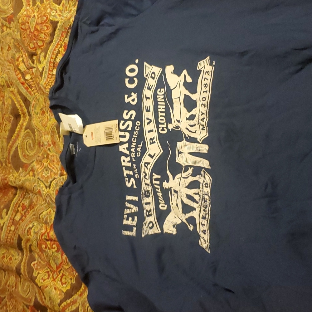Levi shirts XXL